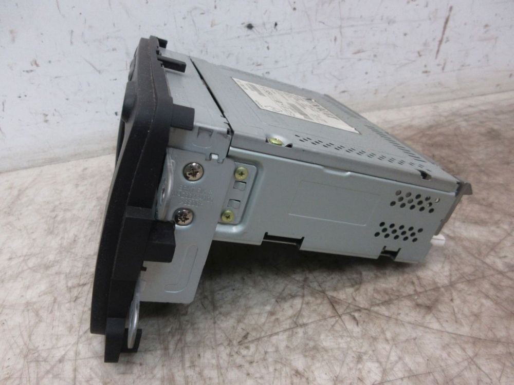 Radio/Navigation System - Combination Multimedia Touchscreen Not Entheiratet