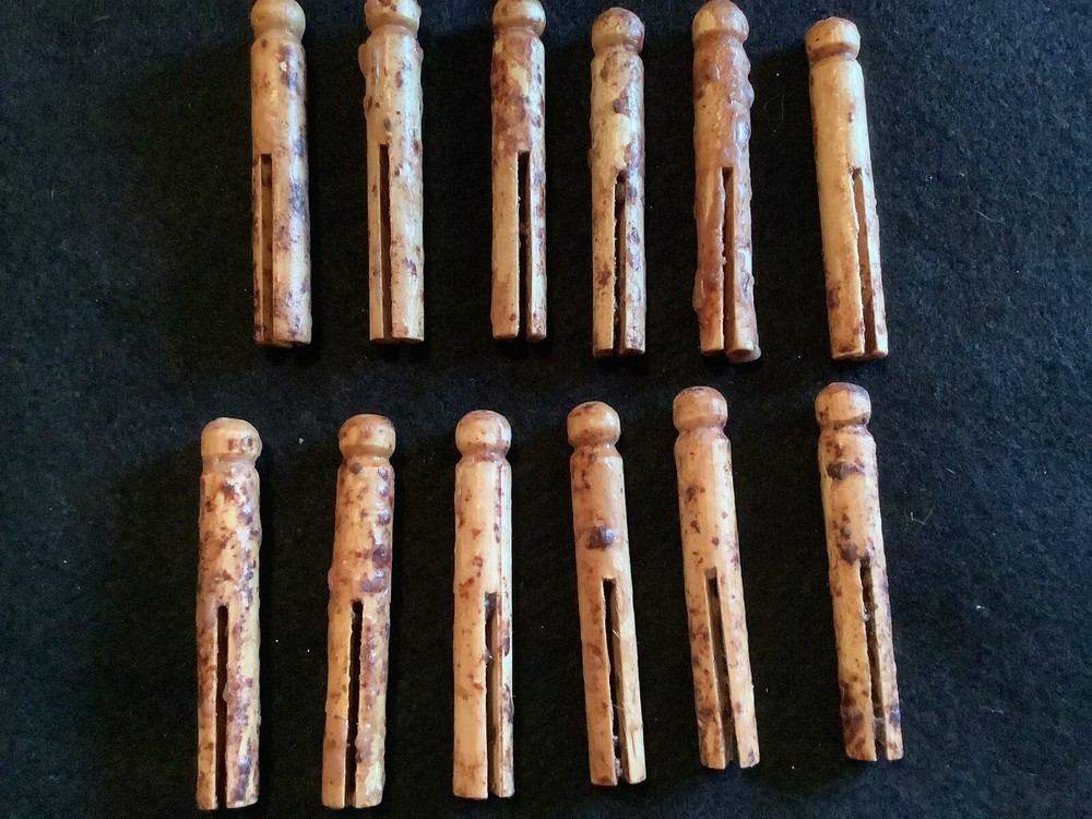 1 Dozen Decorative Primitive  Wood Clothespins