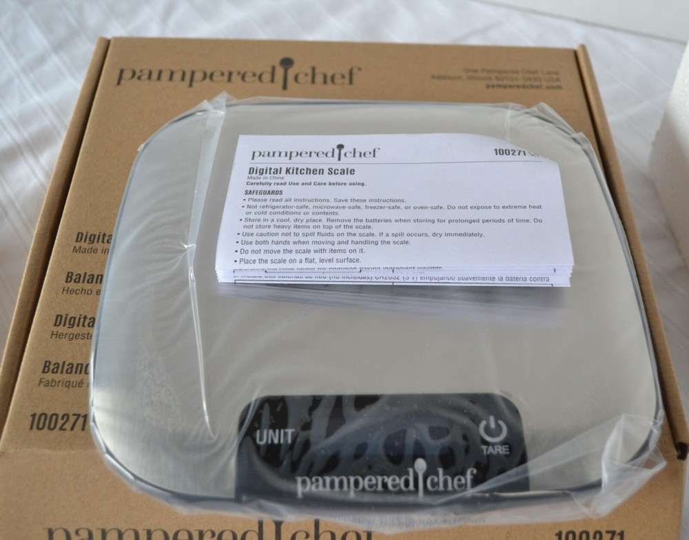 Pampered Chef ~NEW~ DIGITAL KITCHEN SCALE -Precise Measuring Makes Better Baking
