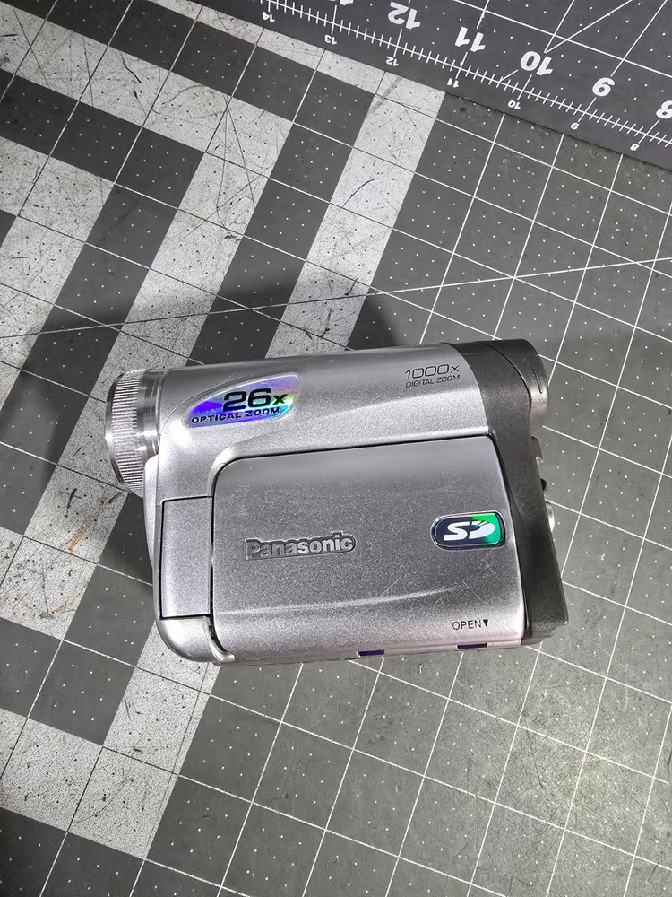 Panasonic PV-GS31 MiniDV Camera Camcorder untested