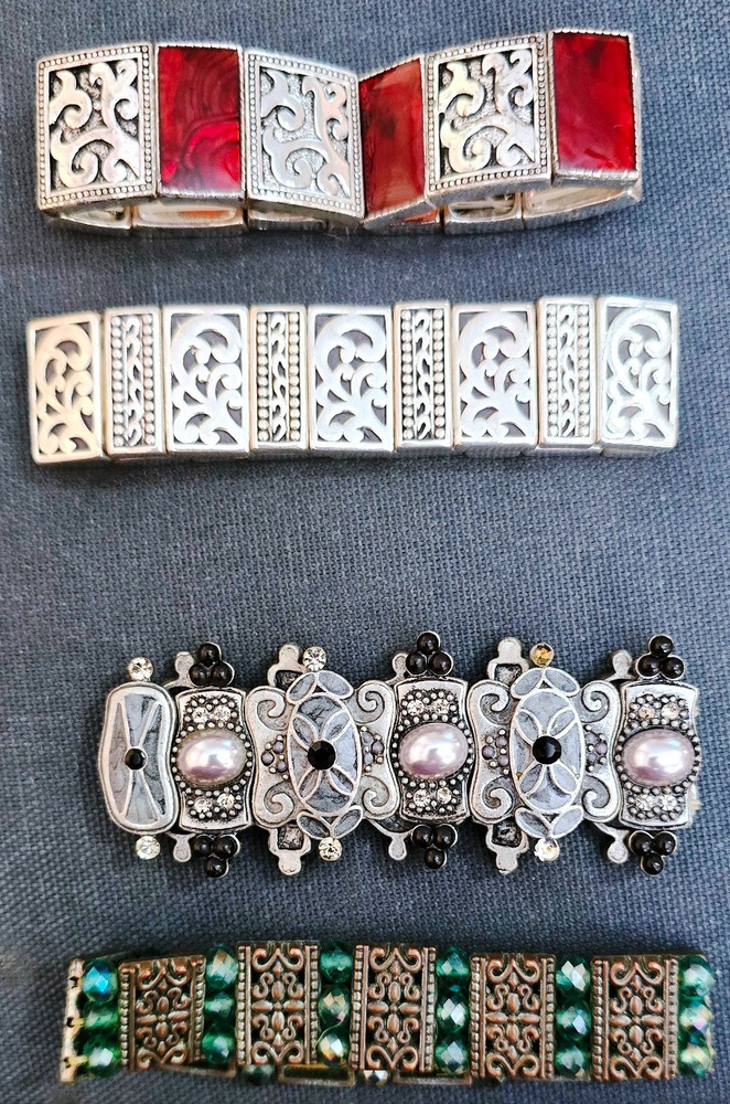 Stylish 4pc Lot Stretch Bracelets