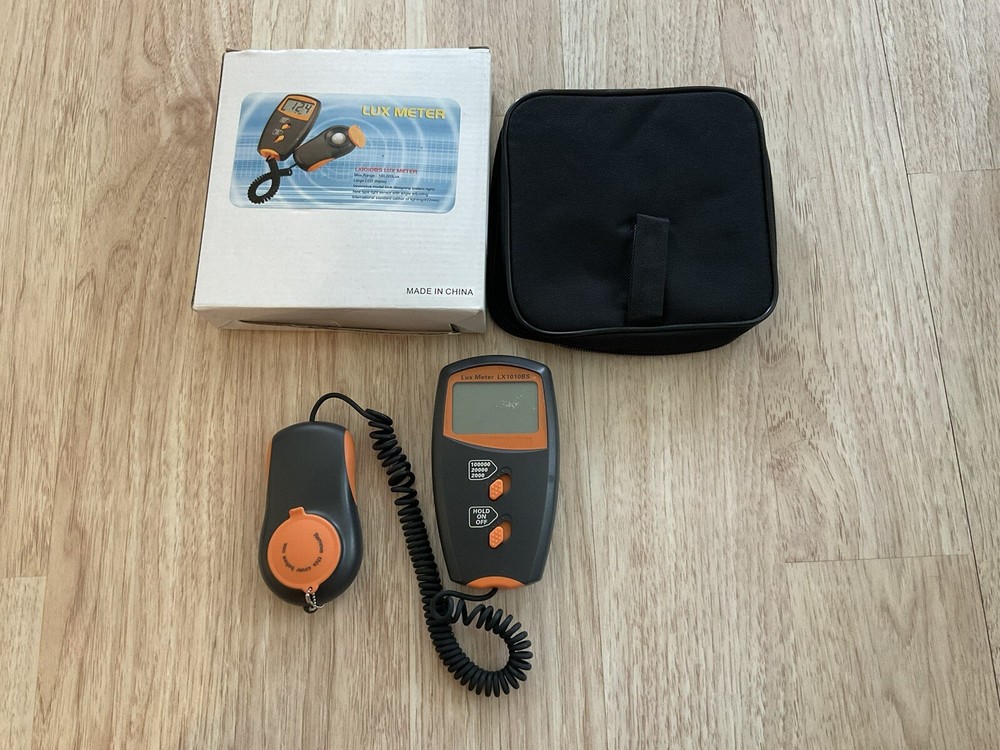 Digital Lux Light Meter LX1010BS-Mastech Luxmeter With Protective Case