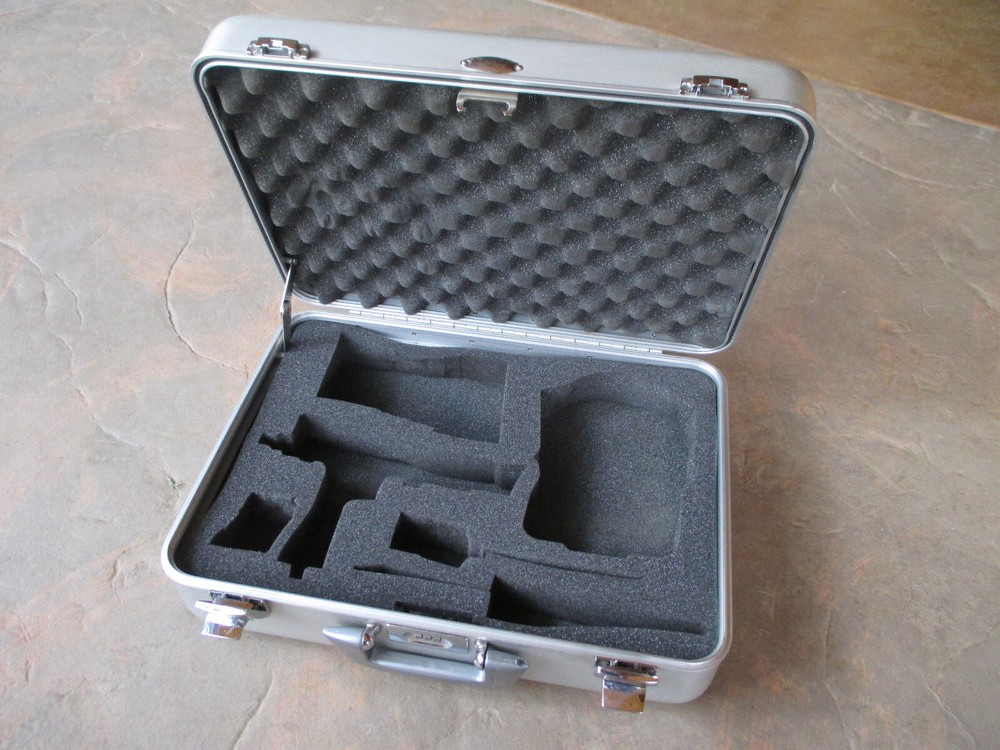 Zero Centurion Elite Locking Aluminum Briefcase / Protective Storage Case & Foam