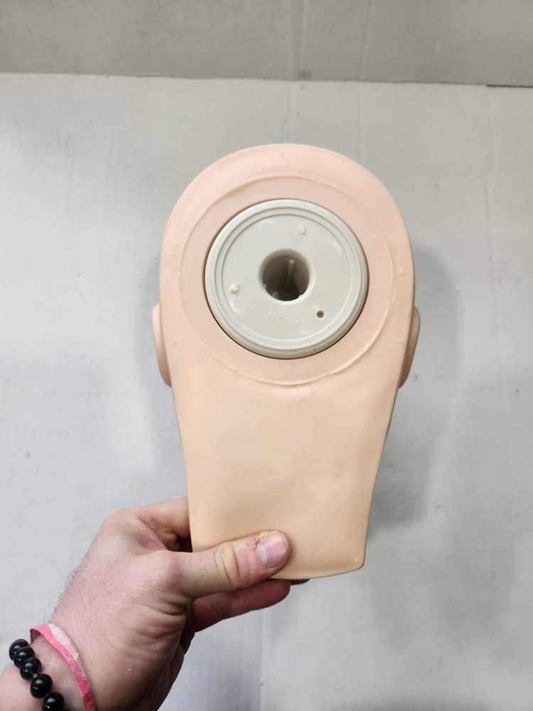 Pro Training Cosmetology Mannequin Doll Face Flat Head Practice Face Used