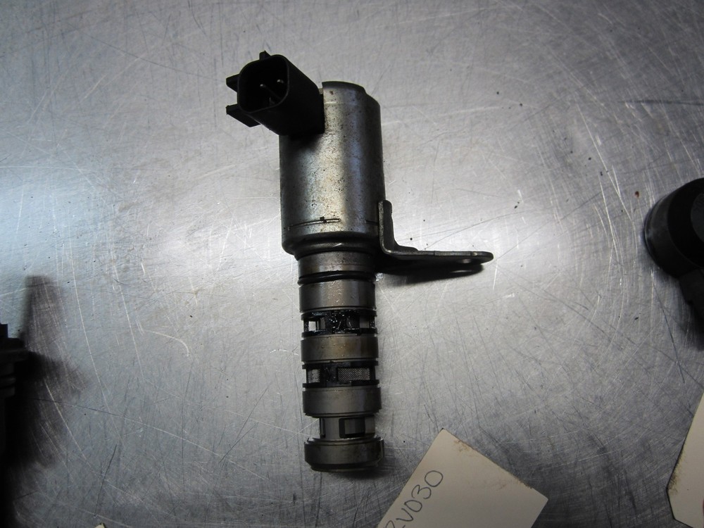Variable Valve Timing Solenoid For 11-12 Ram 2500  5.7