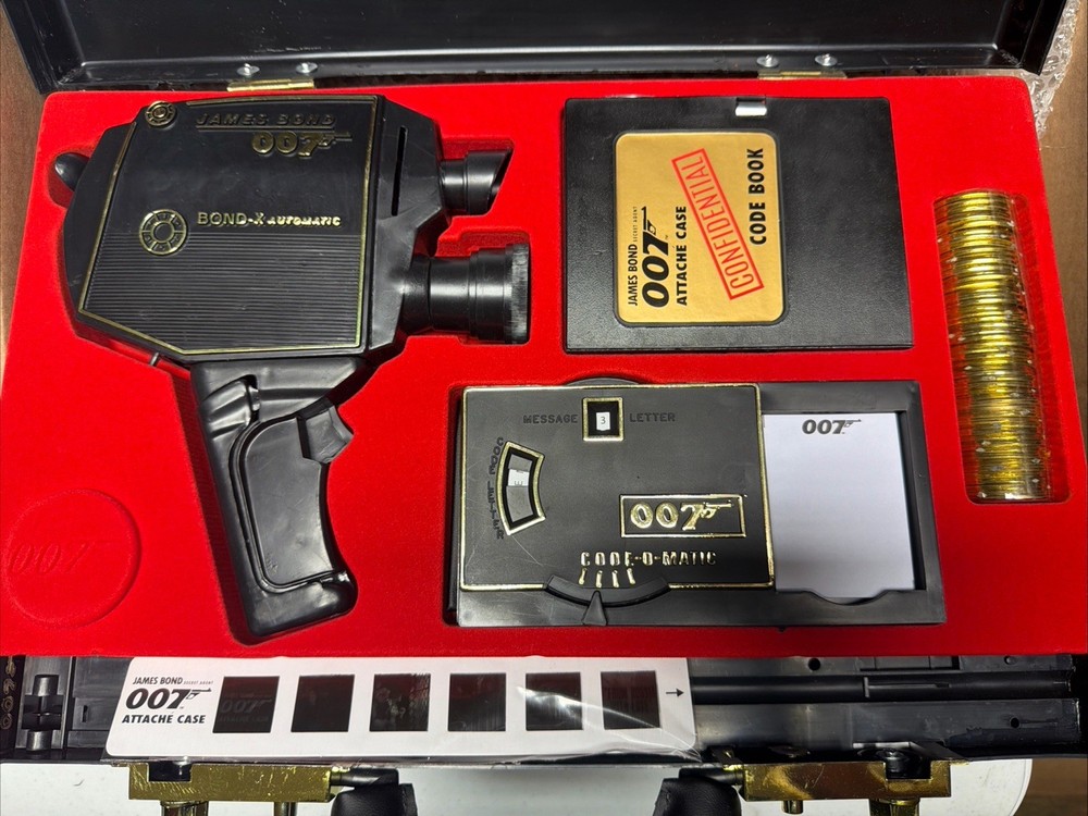 James Bond Secret Agent 007 Attaché Case Replica