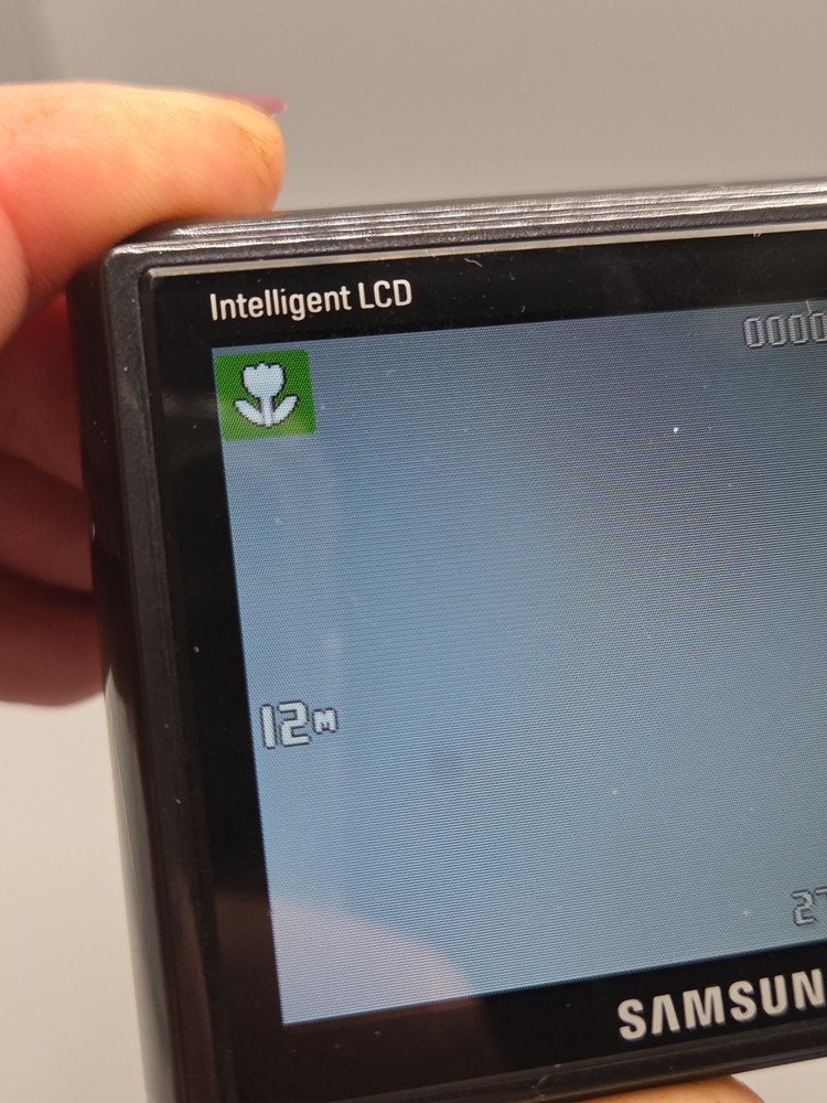 Samsung PL57 Digital Camera, No Charger, Please Read Description, Working.