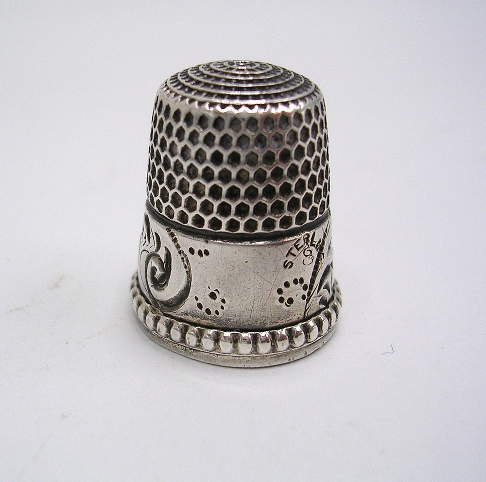Antique Simons Bro. Sterling Silver Thimble~Acanthus Leaves/Scroll Pattern ~ # 8
