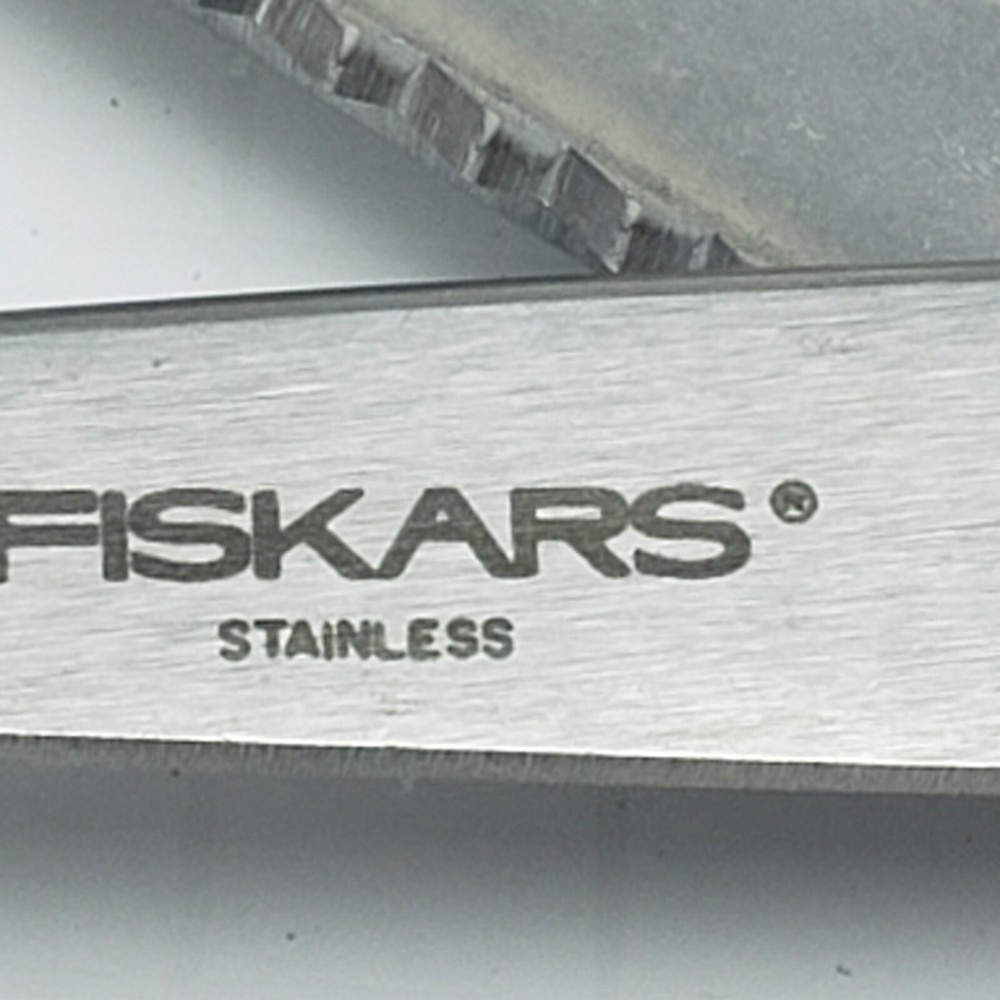 Fiskars Stainless Pinking Shears Fabric Scissors 9" 5" Blade Zig Zag