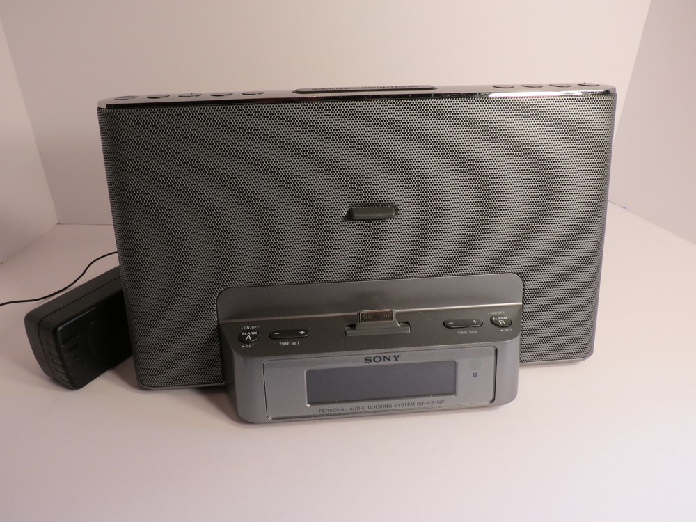 Sony Dream Machine Docking Station ICF-CS15iP for iPhone iPod SilverWorking
