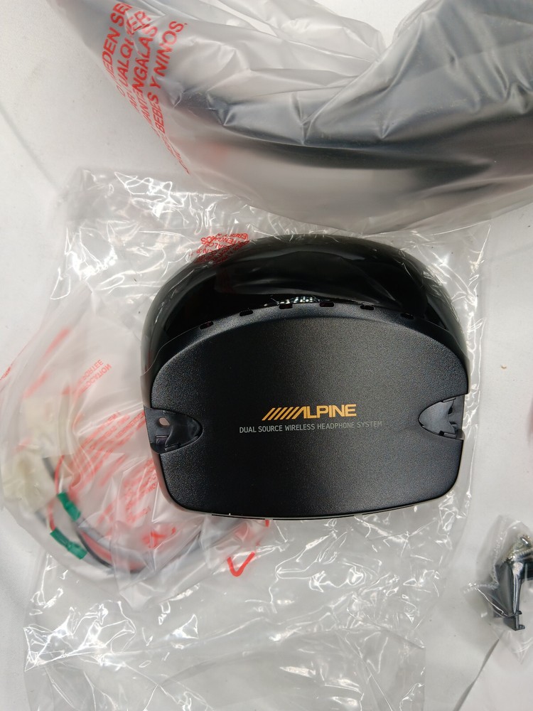 Alpine SHS-N252 Dual Source Wireless Headphone System