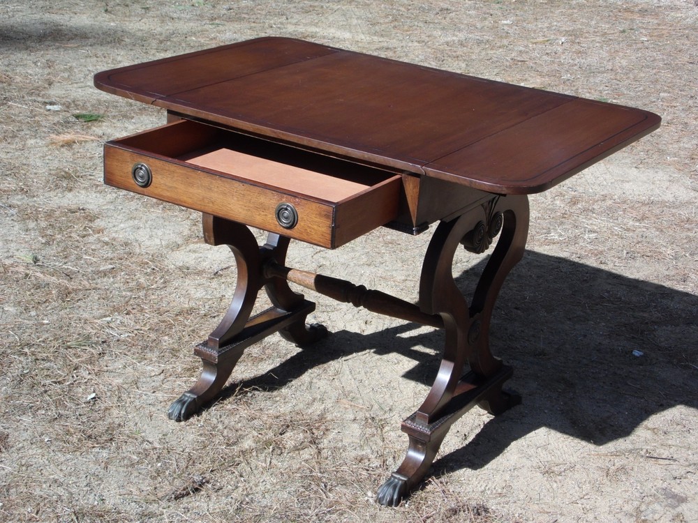 Vintage Federal Style Mahogany Double Drop Leaf Side Table