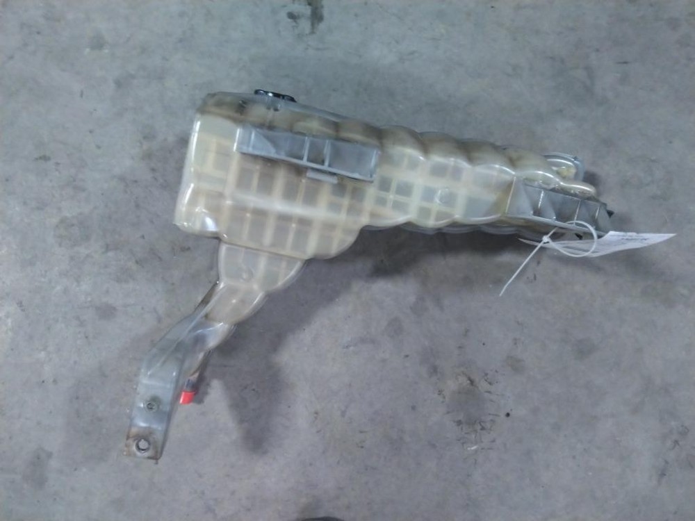For 2018 PETERBILT 579 RADIATOR OVERFLOW TANK ,  MD
