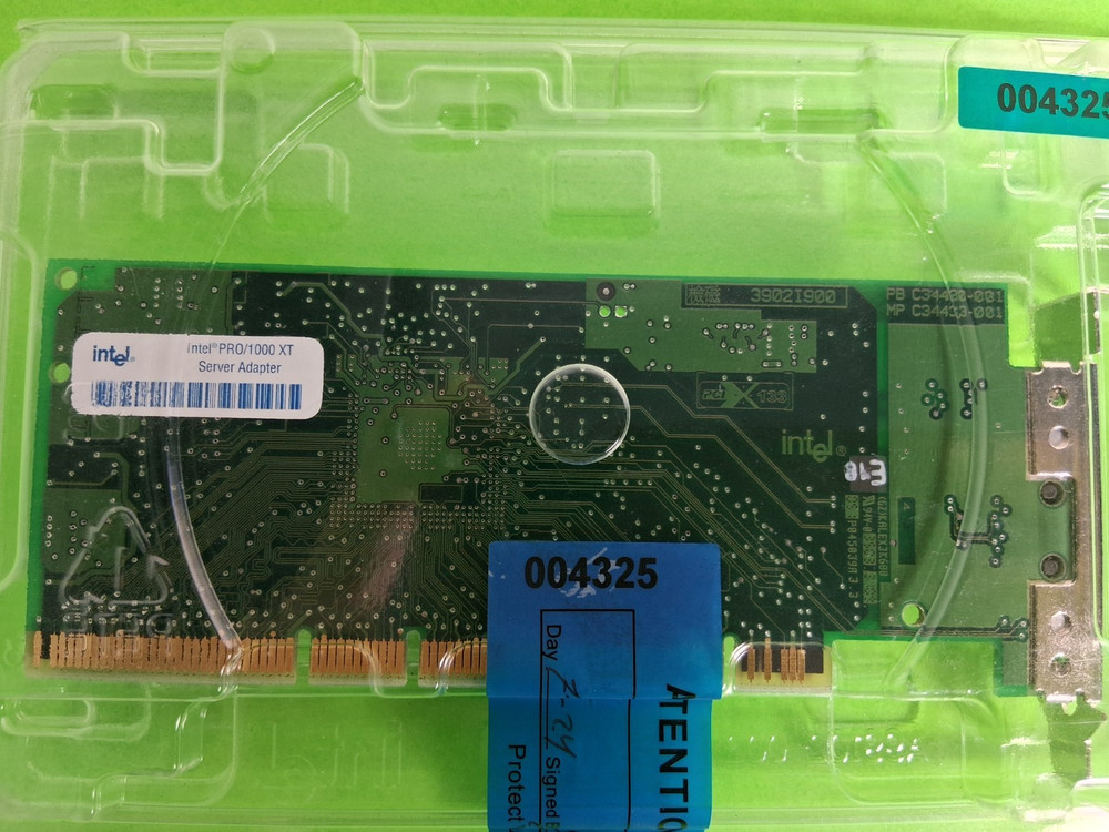 Intel PRO/1000 XT (A73666002) High-Performance Server Adapter