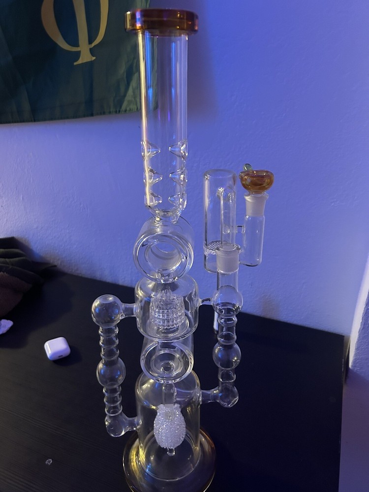 glass bong smoking water pipe