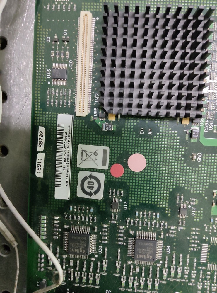 Agilent 16911 acquisition module contains two wiring