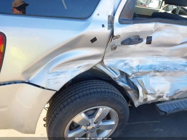 Fuse Box Engine VIN G 8th Digit Fits 10 ESCAPE 4914579