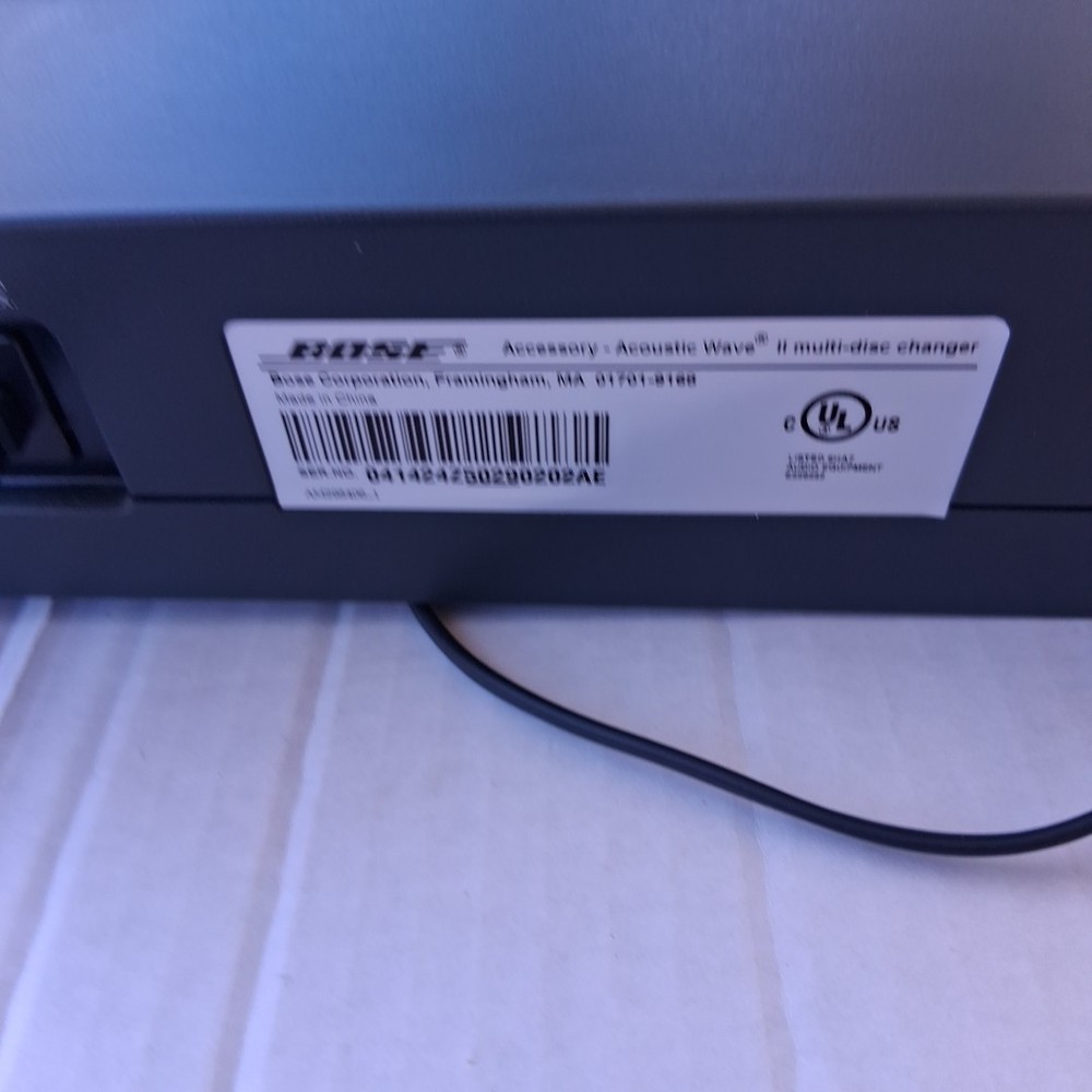 Bose Acoustic Wave Music System II Multi-Disc 5 CD Changer Powers On W/Remote