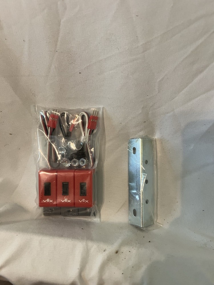 Vex V.5 Line Tracker Kit (3 Pack)) New In package