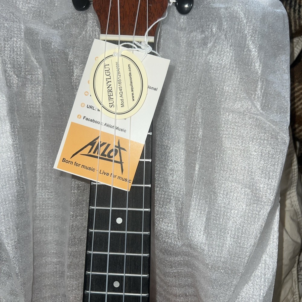 Aklot ukulele Complete With Everything You Need!