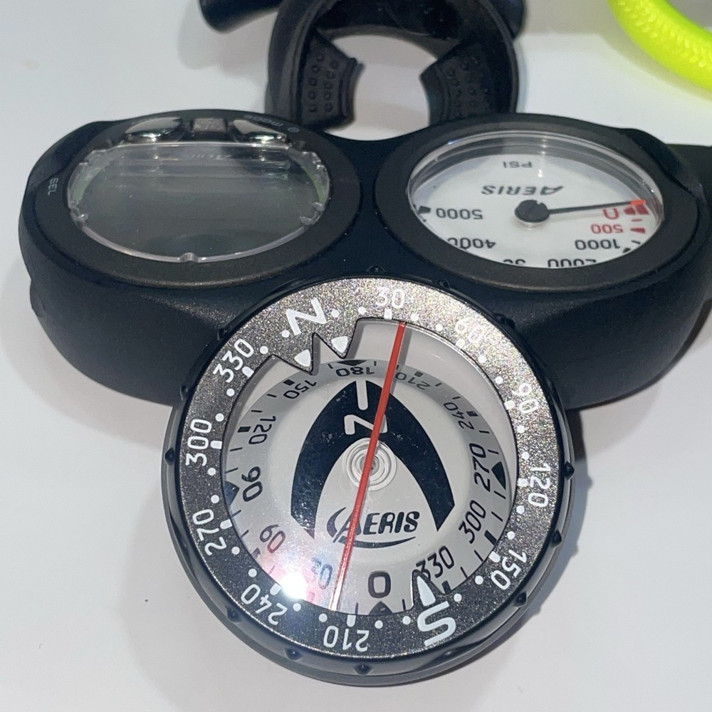 Aeris A300 XT Air Integrated Scuba Dive Computer Console Air & A2 Regulator READ