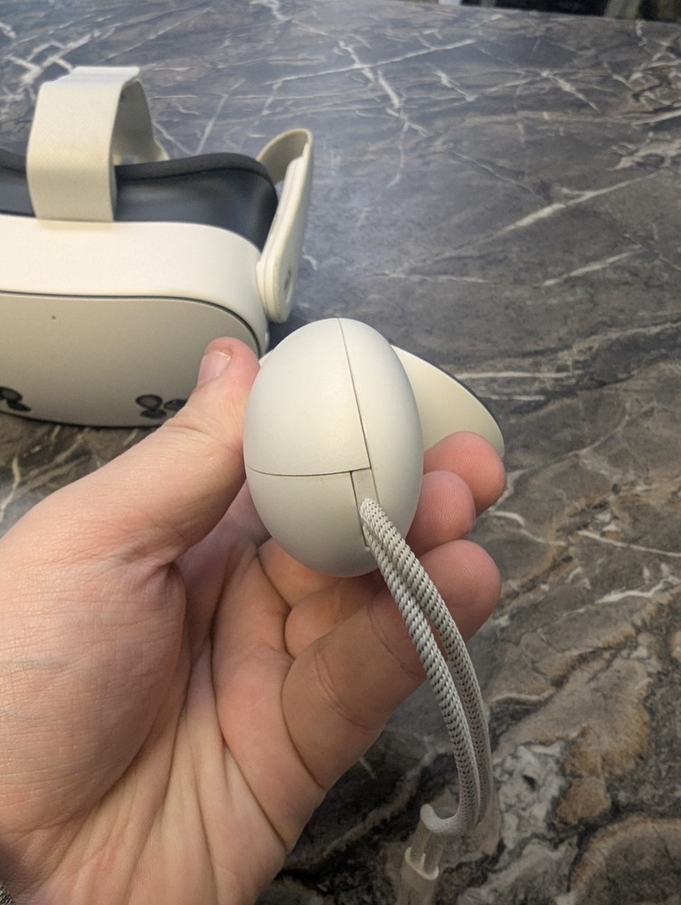 Meta Oculus Quest 3S - 128GB VR Headset with Controllers