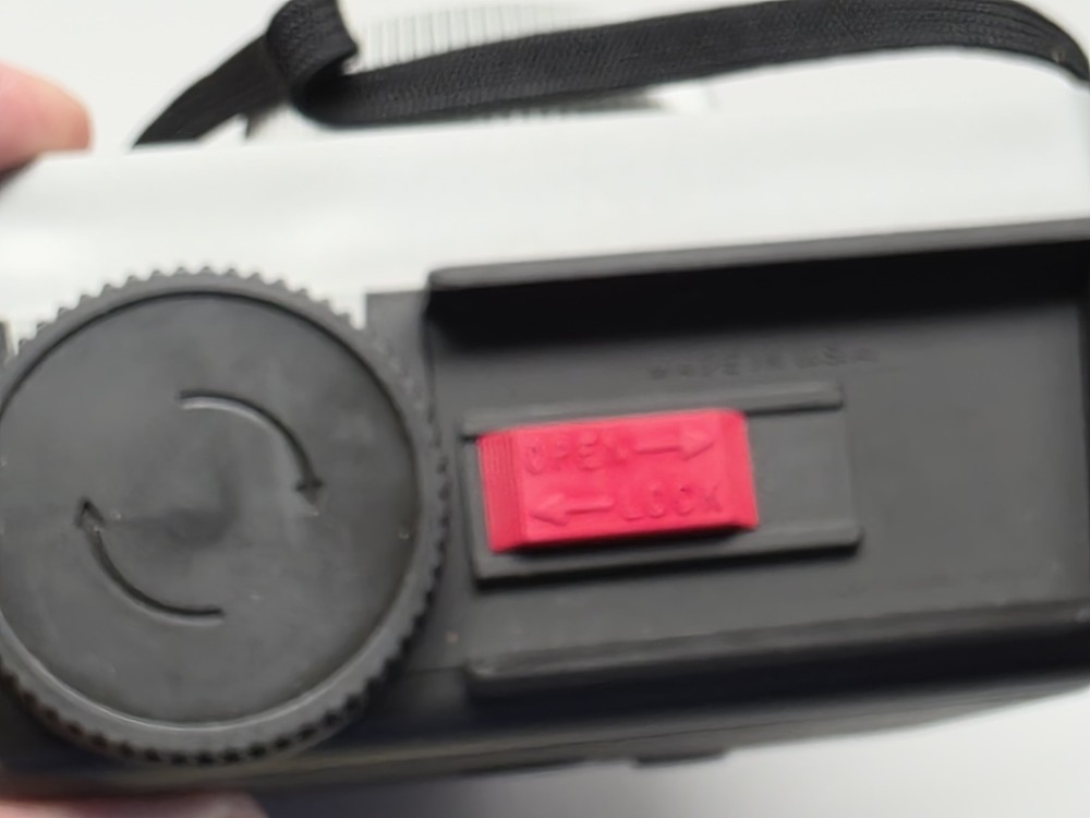 ANSCO READY FLASH 127 CAMERA WITH CARRY CASE BOX FLASH BULBS KODAK