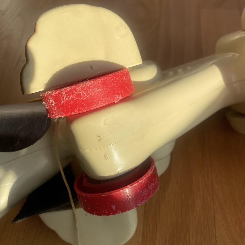 Vintage 1970s Hasbro Digger The Hound Dog Sleuth Detective Pull String Toy