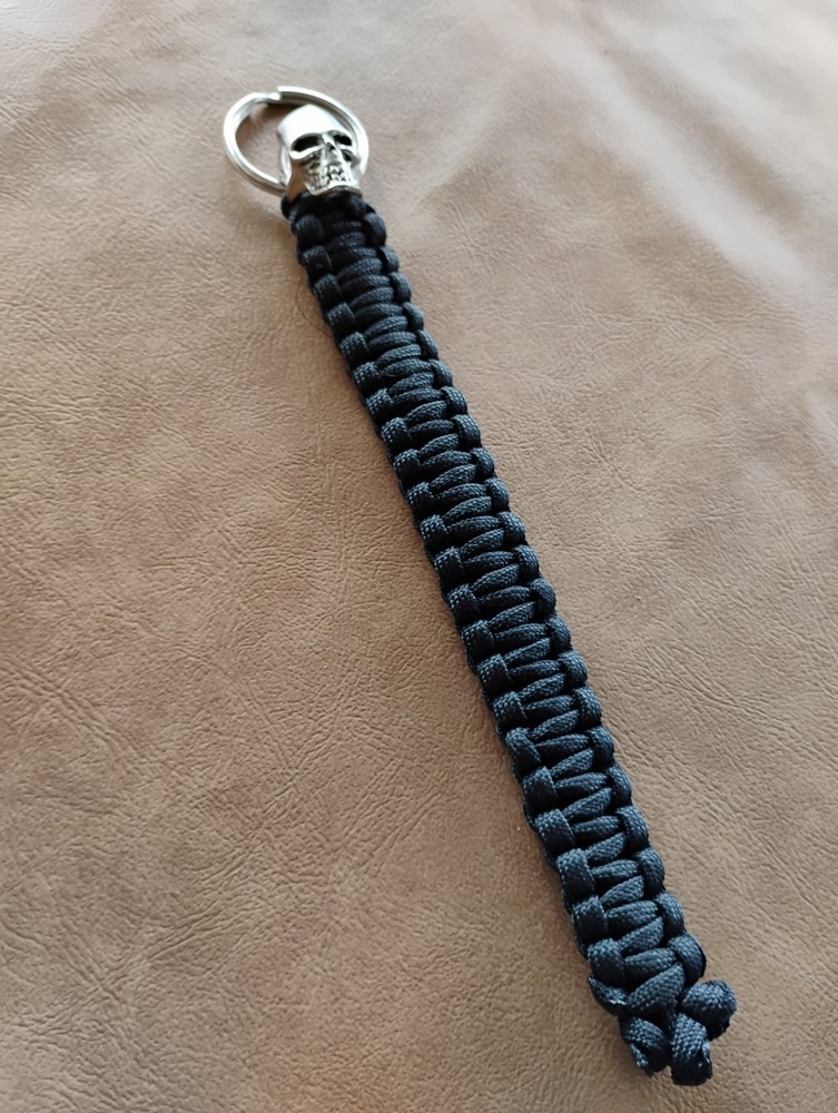Paracord Keychain Skull Bead