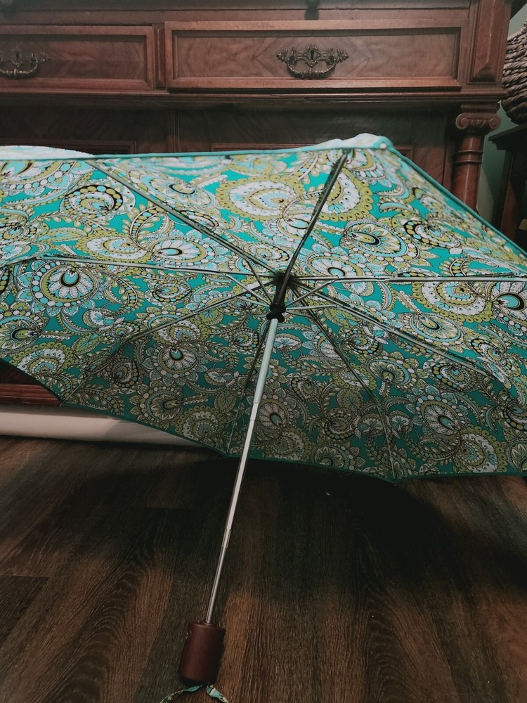 Vera Bradley Peacock Pattern Compact Umbrella Retired RARE EUC