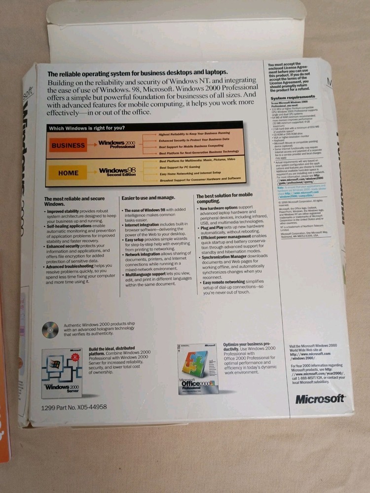 Microsoft Windows 2000 Professional Retail CD Operating System Box w/ Guide