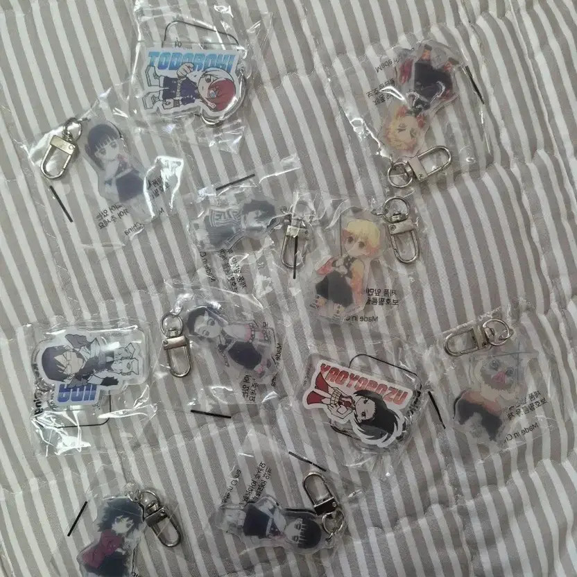 Keyring Accessory - 3,000 each, Bulk 20,000