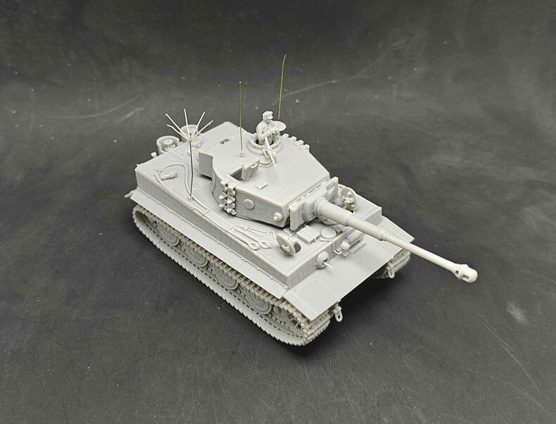 3D Printing 1/72 Panzerkampfwagen VI Ausf.E (Tiger I) Command Version with kit