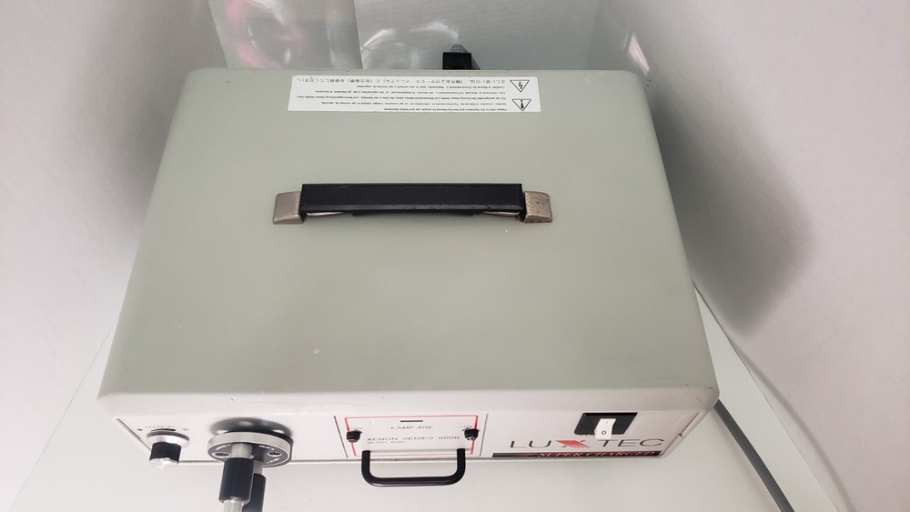 Luxtex 9300 Series 9000 Model Light Source with Power Cord