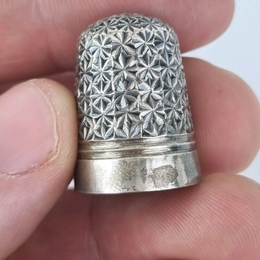 Charles Horner "Dorcas" Silver & Steel Thimble Size 8