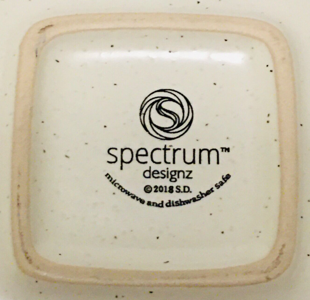 Spectrum Pumpkin Plate 8 3/4" Jack-O-Lantern Halloween Scary Eek Grumpy 2018.