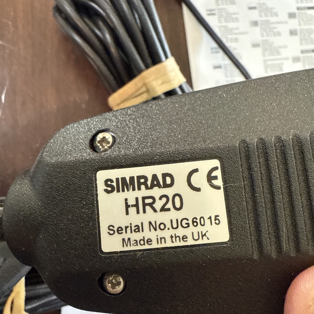 Simrad HR20 Autopilot 4-Way Bulkhead Socket Hand Remote Control for TP20/30 Pkg