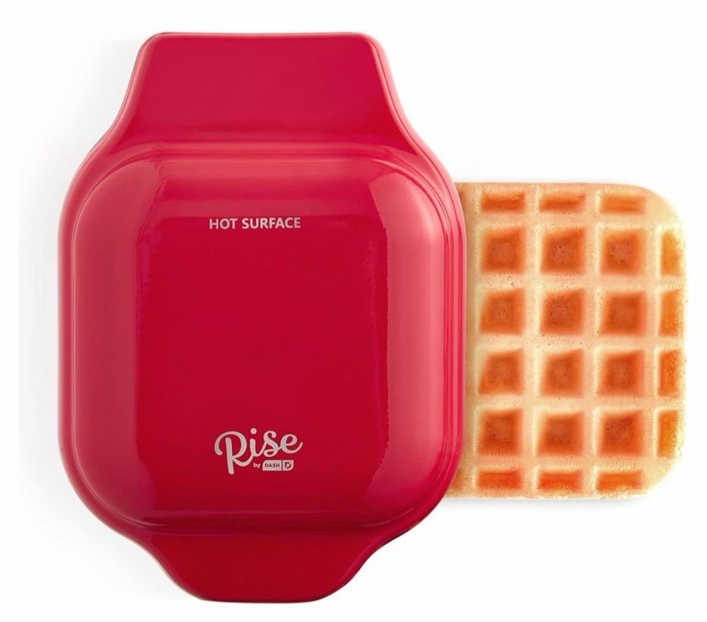 Dash Rise Mini Waffle Maker Red 4" Circular Cooking Surface Standard Type