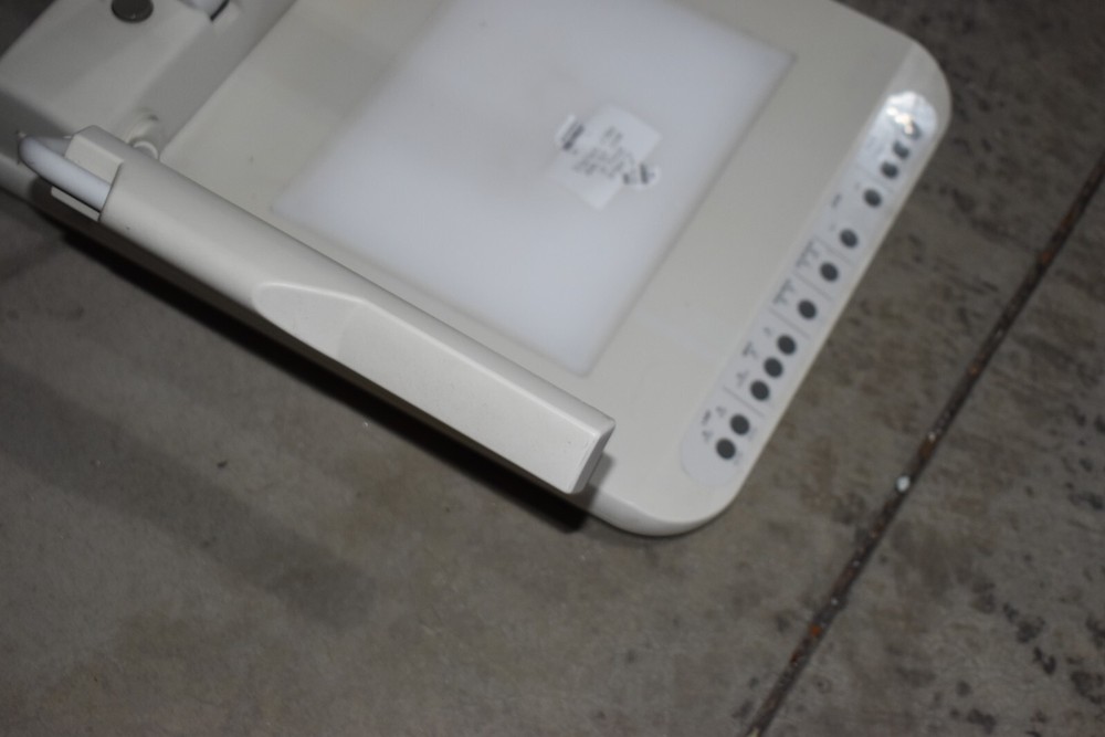 Elmo Auto Focus Overhead Visual Presenter Camera Projector Model EV-400AF