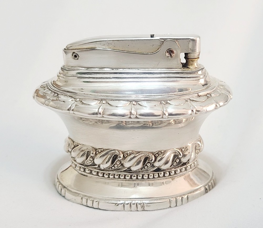 Vintage Silver Plate Ronson "WALDORF" Table Lighter Working Condition