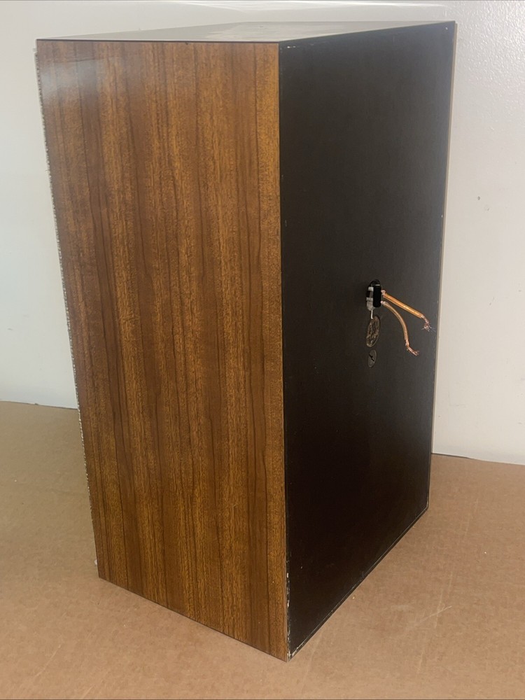VINTAGE LEAK 15 OHMS SANDWITCH LOUD SPEAKER