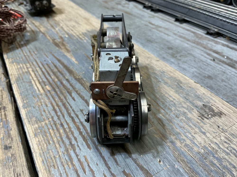 LIONEL POSTWAR O 6 WHEEL STEAM ENGINE MOTOR