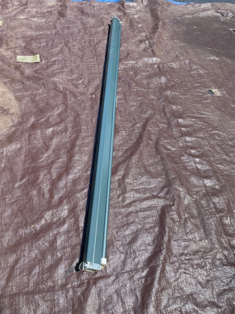 IN BOX DA-LITE Projection Screen 70x70" Matte White 8’ diagonal