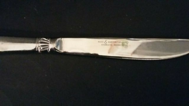 Reed & Barton Sanderling stainless 8 7/8" solid handle dinner knife