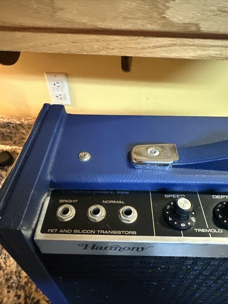 Harmony Solid State Guitar Amplifier Model H1710