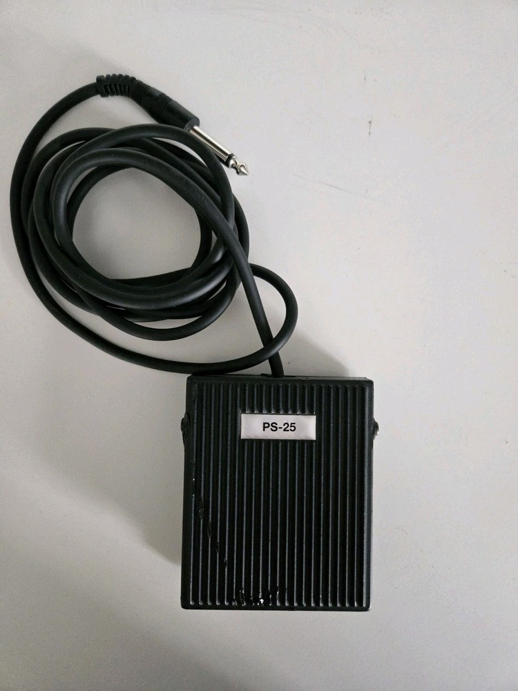 StudioLogic PS-100 Keyboard Foot Switch