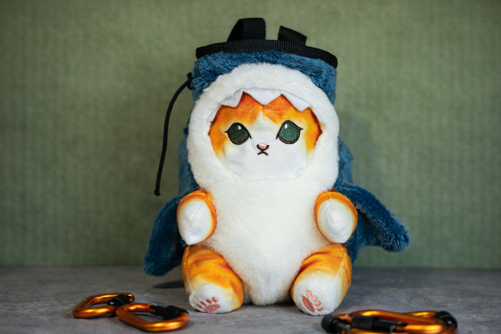 Plush chalk bag "Shark Kitty"