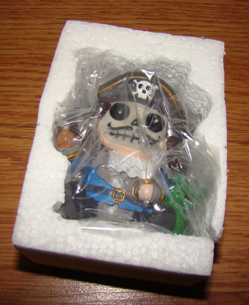 Summit Collection Furrybones - CAPTAIN HOOK + Crocodile (15852) Skeleton
