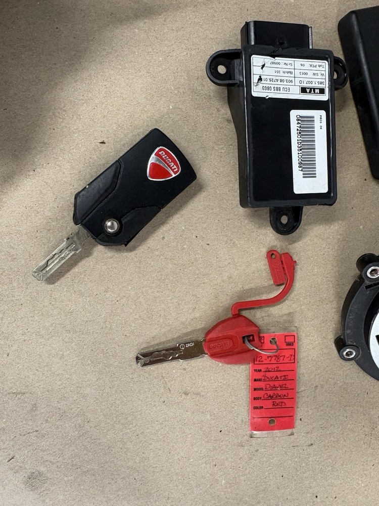 2012 Ducati Diavel Lock Set Ignition Switch Gas Cap ECU READ** #0199