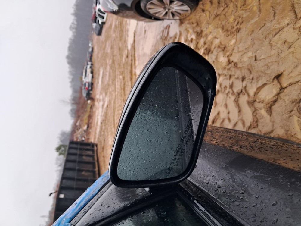 200 2015 Glove Box 4891024